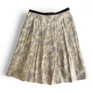 Elegant Floral Pleated Midi Skirt ANNE KLEIN 100% Silk  A Line skirt. Size 12